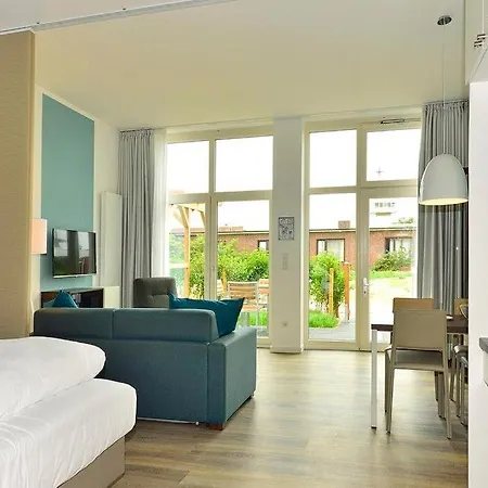 Anna Duene Anna Duene 0-05